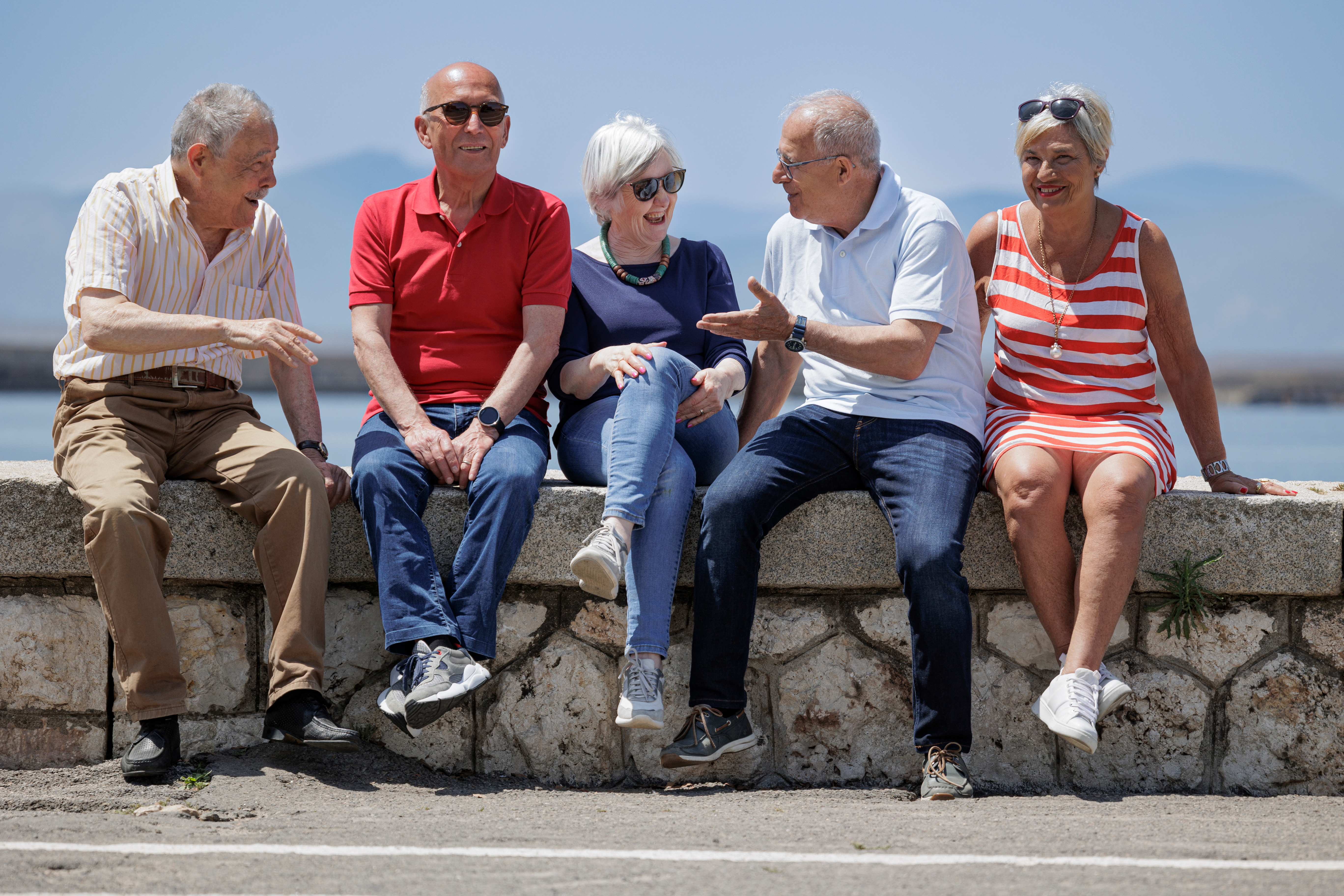 Personas disfrutando su retiro